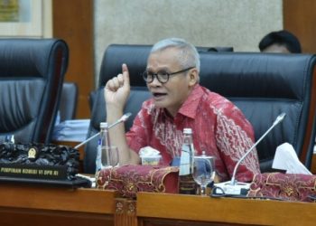 Aria Bima yang merupakan anggota DPR dari fraksi PDIP menjelaskan jika pembatalan Indonesia sebagai tuan rumah Piala Dunia U20 bukan karena penolakan dari dua kepala daerah tersebut.