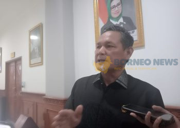 Yan Ipui Dorong Penguatan Anggaran Pendidikan di SMP Negeri 1 Rantau Pulung
